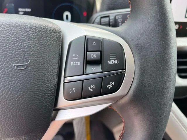New 2027 Avalanche Gray Ford Active image 28
