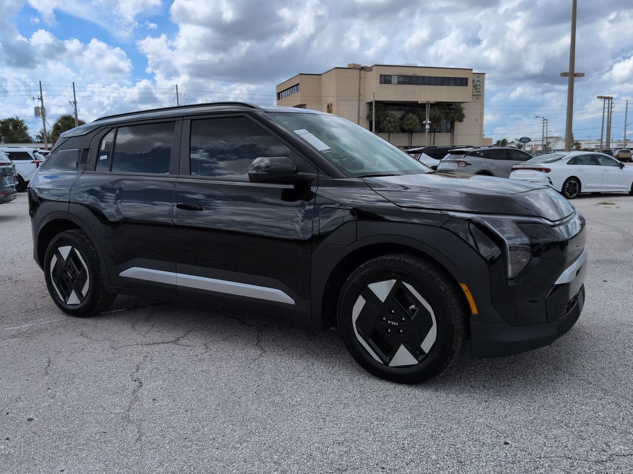 New 2027 Aurora Black Pearl Kia Wind image 1