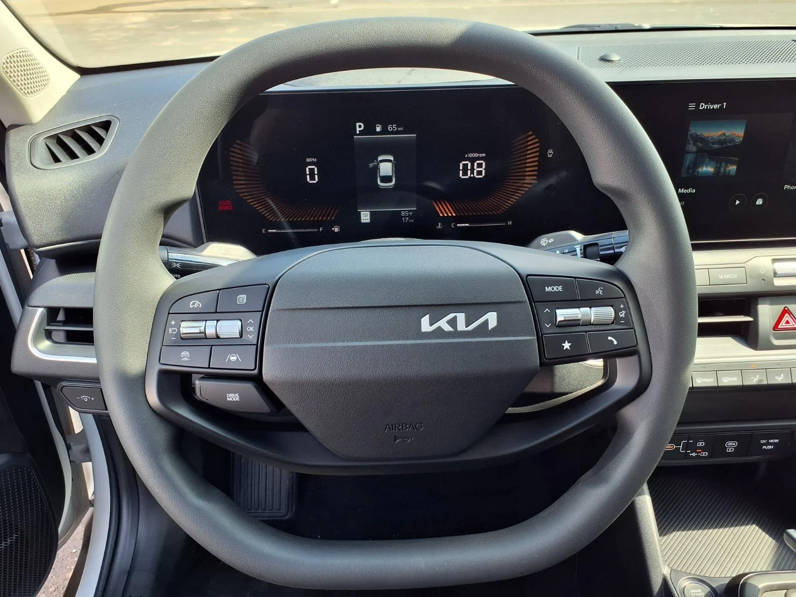 New 2026 Snow White Pearl Kia LXS image 6