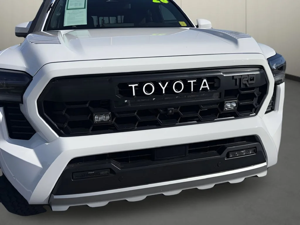 Used 2026 White Toyota Trailhunter image 33