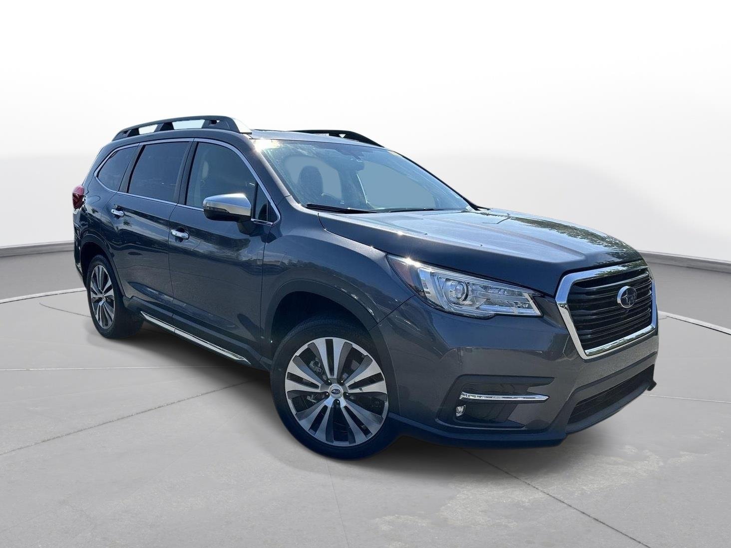 Used 2022 Magnetite Gray Metallic Subaru Touring image 4