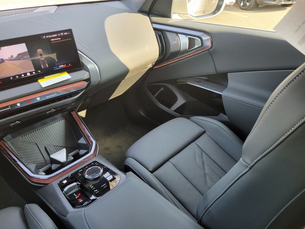 2026 BMW X3 30 - Photo 16