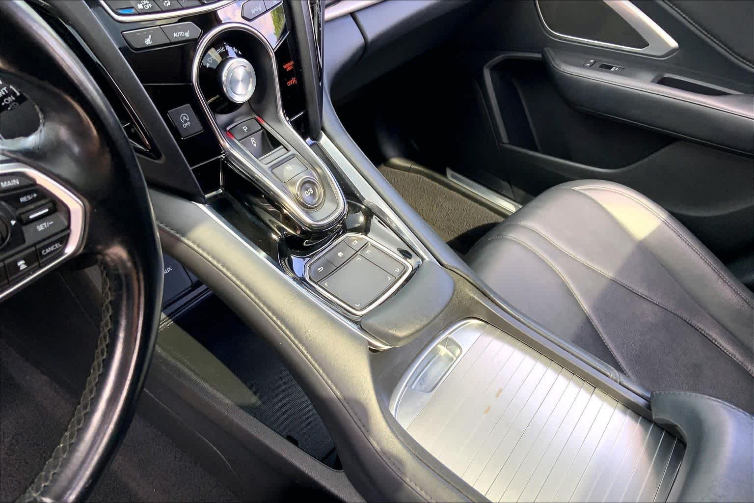 Used 2020 Platinum White Pearl Acura  image 17