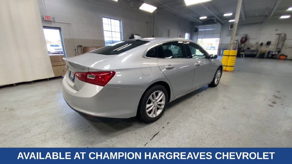 Used 2016 SILVER ICE METALLIC Chevrolet LT image 10