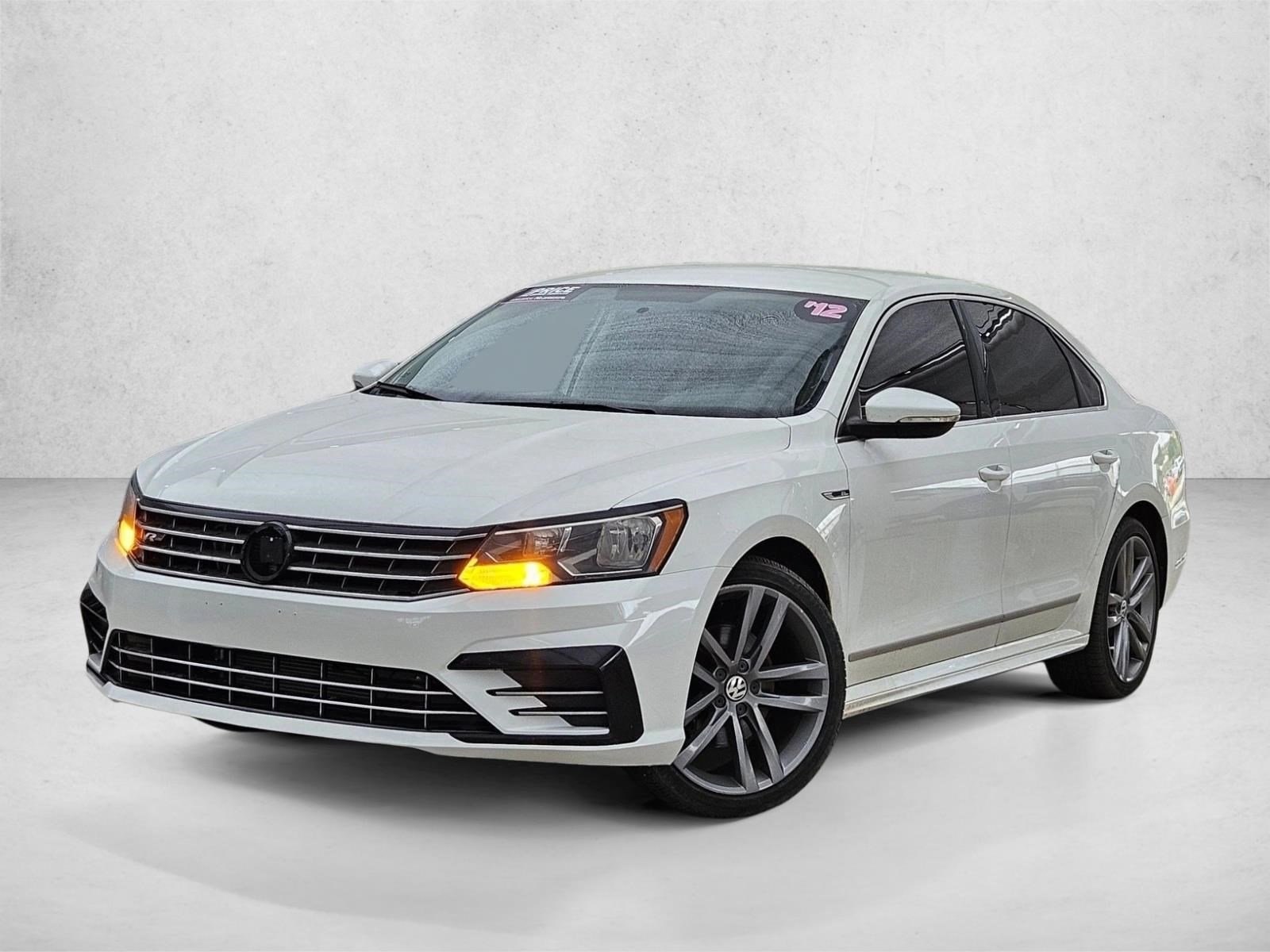 2017 Volkswagen Passat R-Line