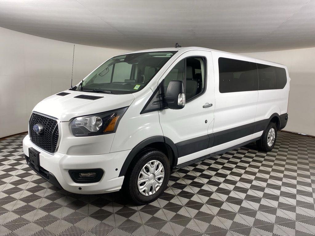 Used 2024 Oxford White Ford XLT image 4
