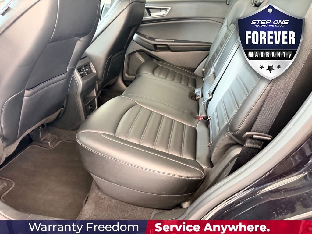 Used 2024 Black Ford SEL image 30