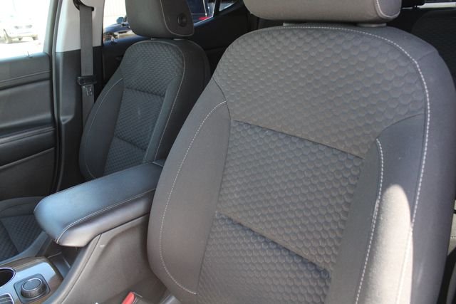 Used 2019 Blue Steel Metallic GMC SLE-2 image 4