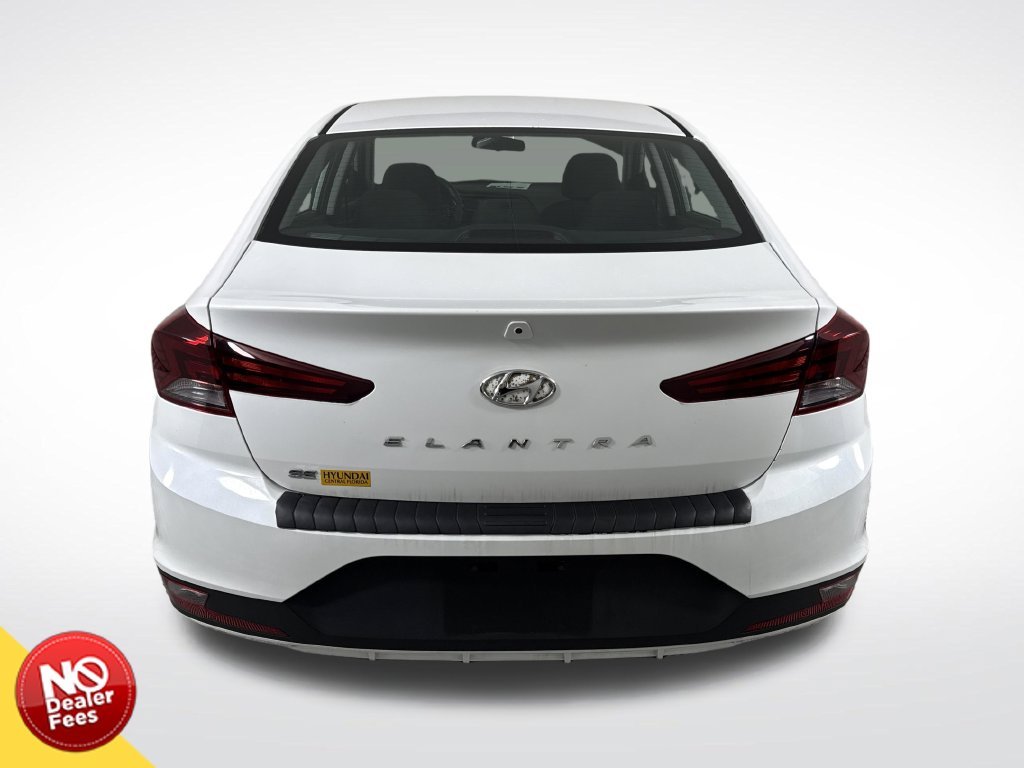 Used 2019 White Hyundai SE image 5
