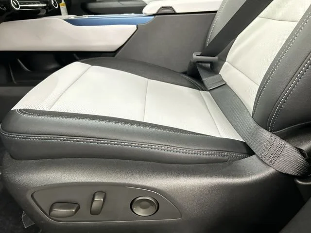2026 Chevrolet Equinox EV 2LT - Photo 19
