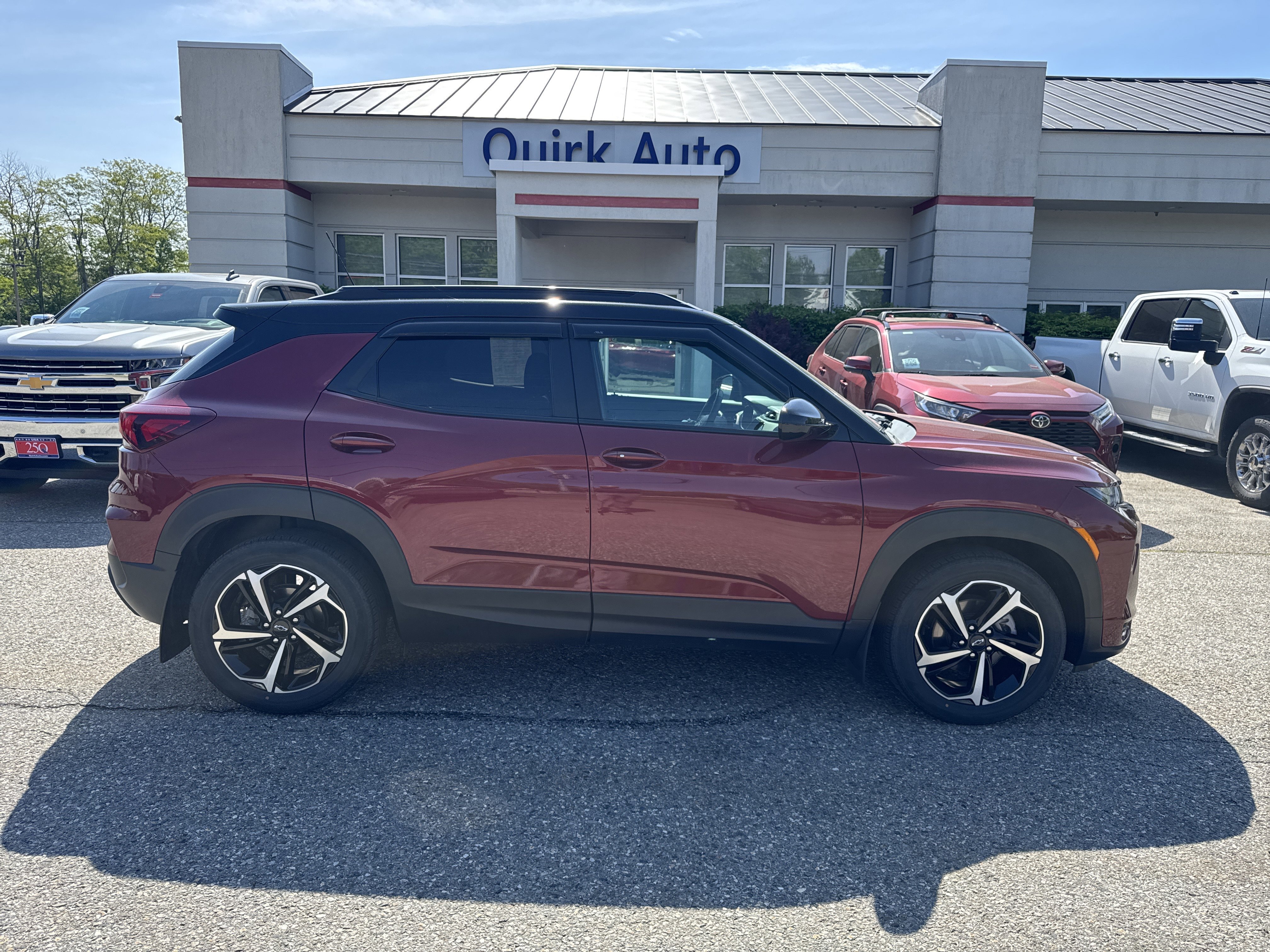 Used 2022 Crimson Metallic Chevrolet RS image 4