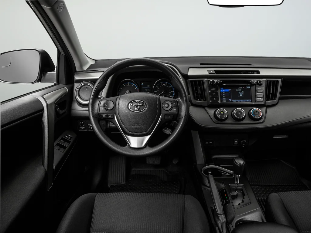 Used 2018 Silver Toyota LE image 45