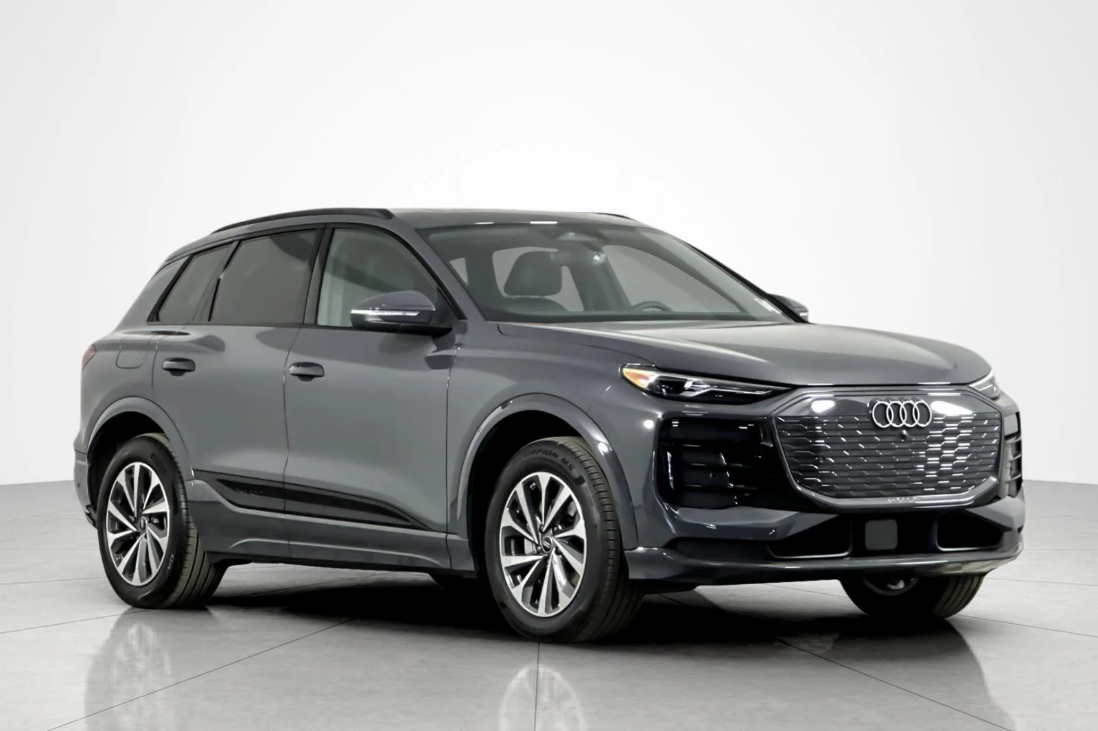 2027 Audi Q6 e-tron Premium quattro's photo