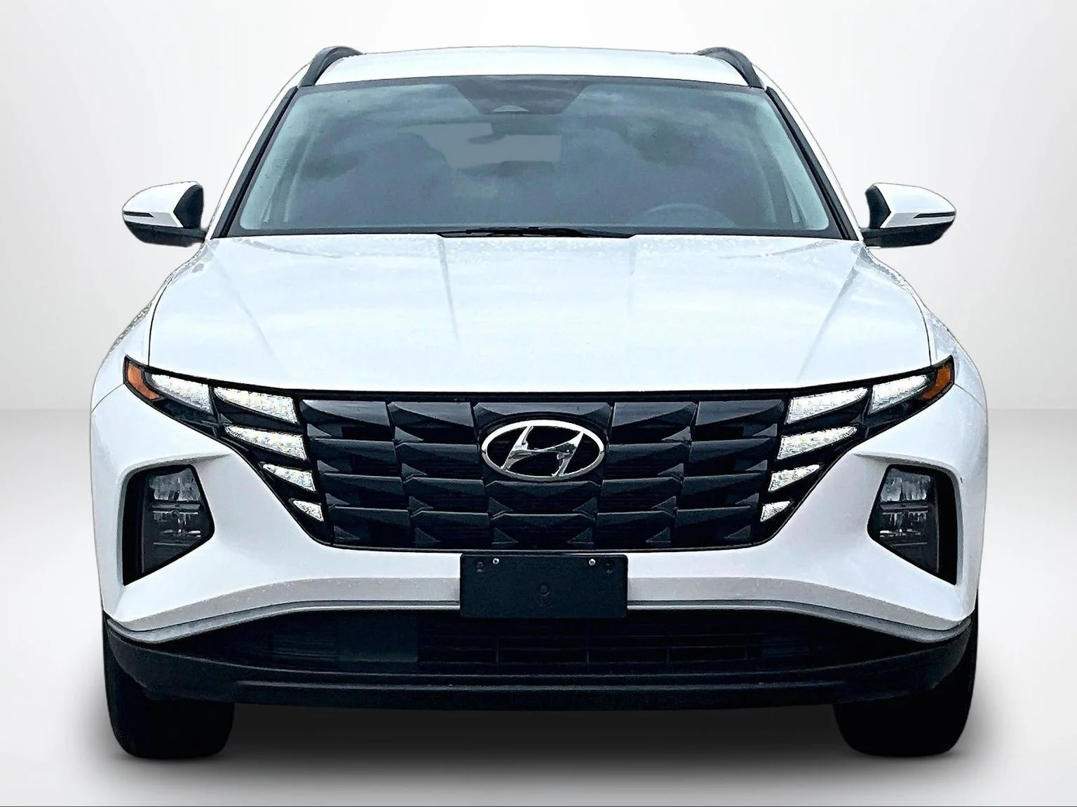 Used 2023 White Hyundai SEL image 4