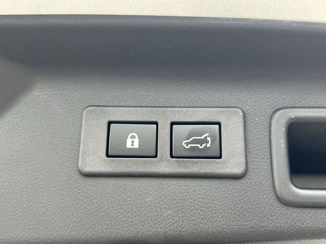 Used 2026 White Subaru Sport image 40