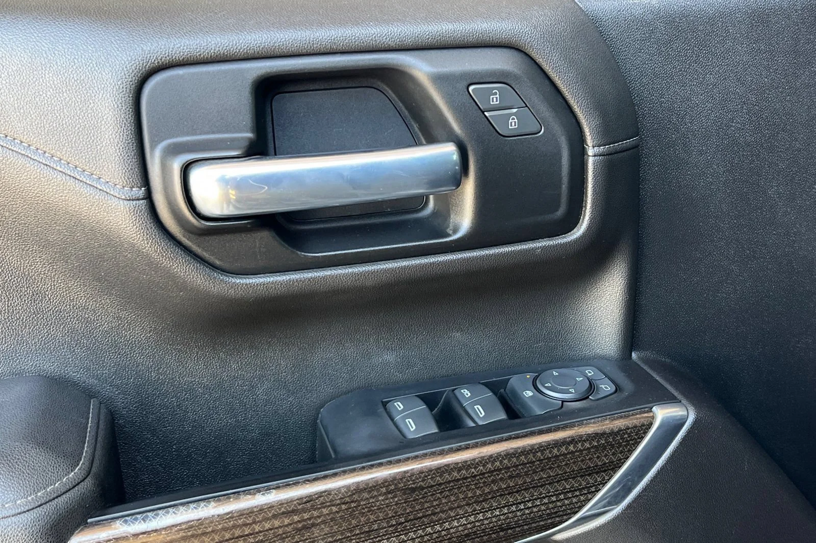 Used 2022 Black Chevrolet LT Trail Boss image 11