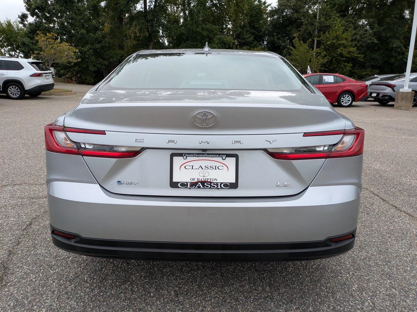 Used 2025  Toyota LE image 5