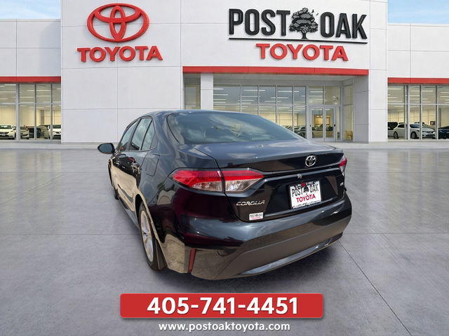 Used 2024 Red Toyota XLE image 9