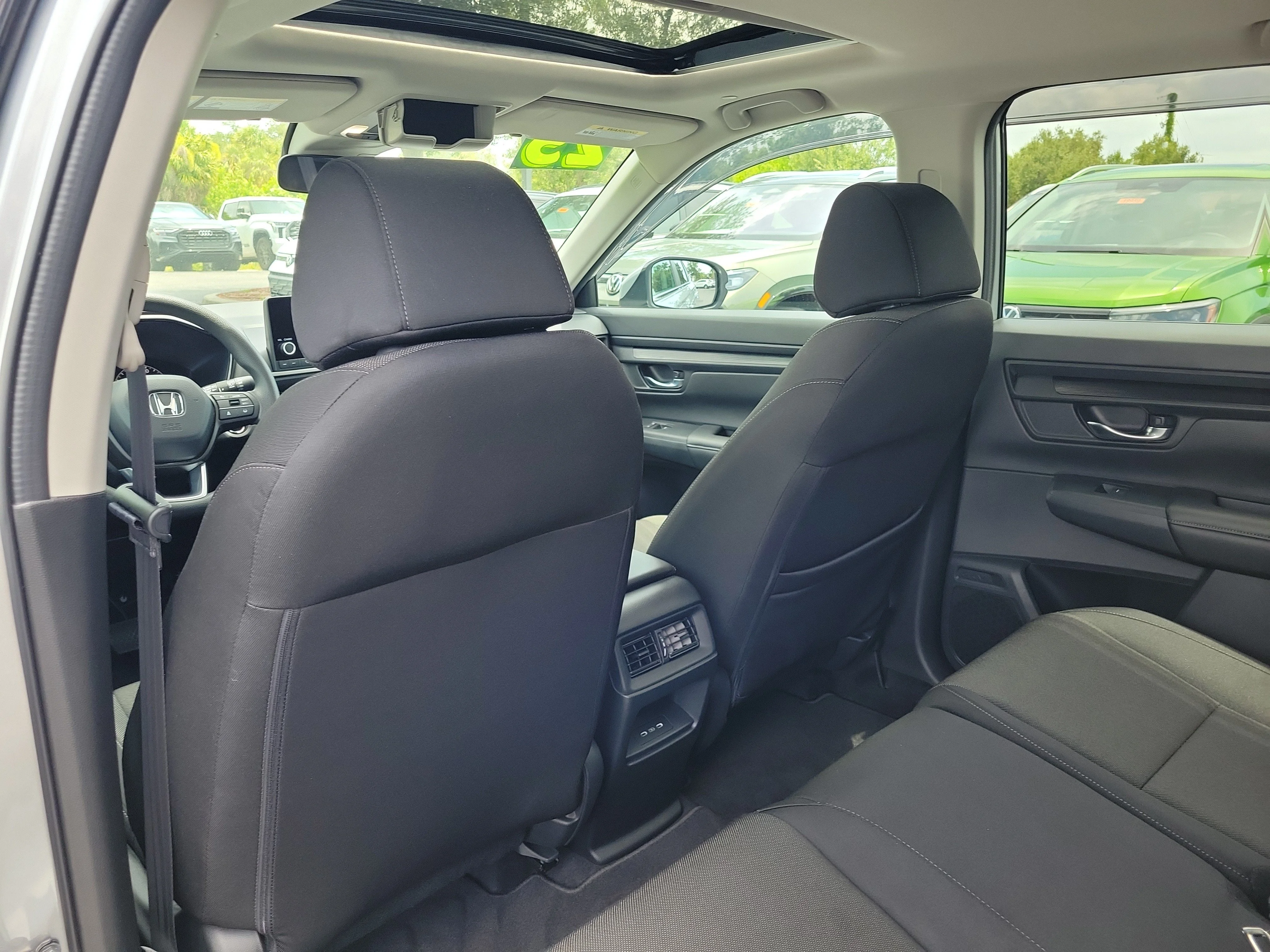 2025 Honda CR-V EX - Photo 14