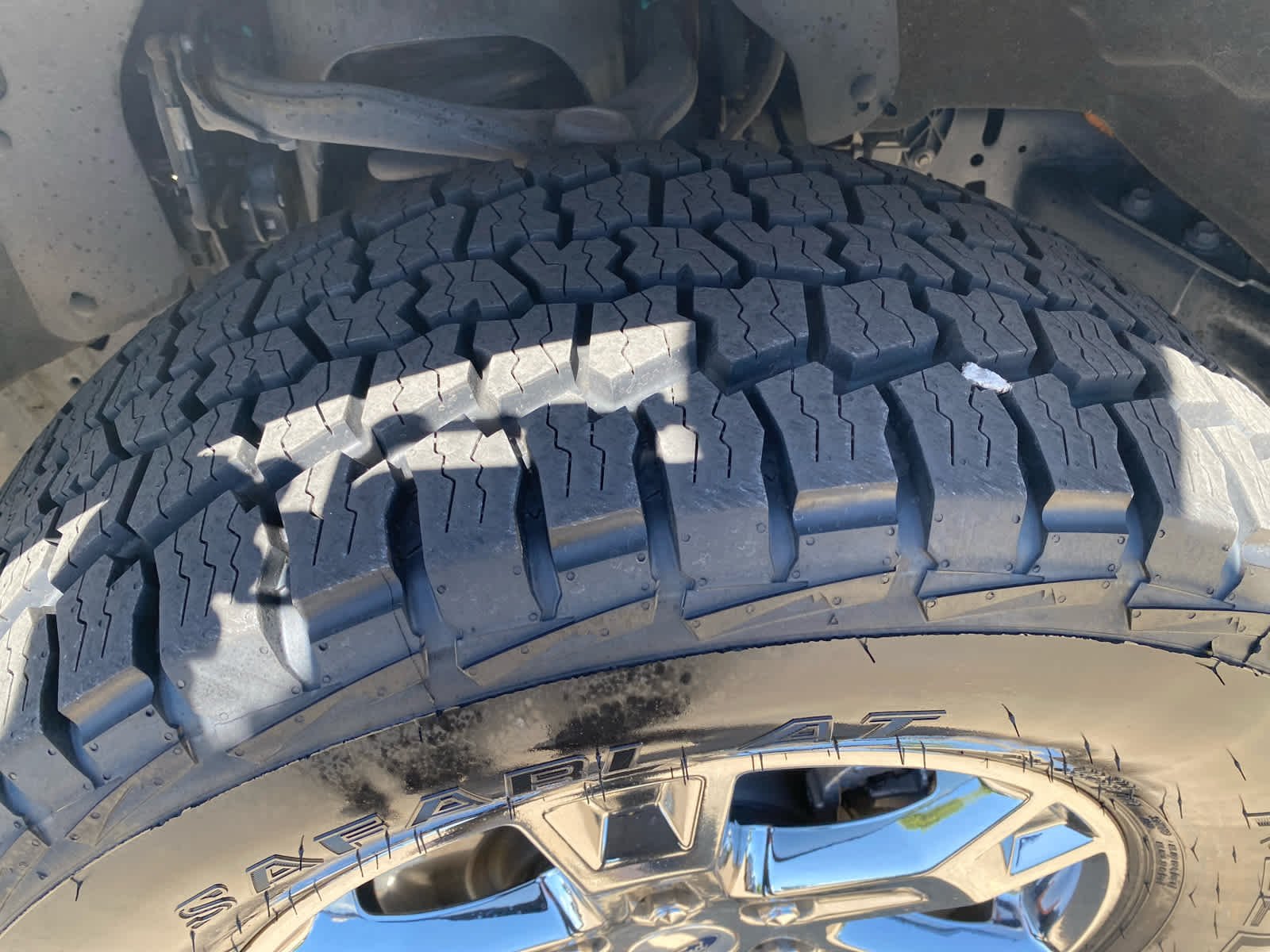 Used 2023  Ford XL image 22