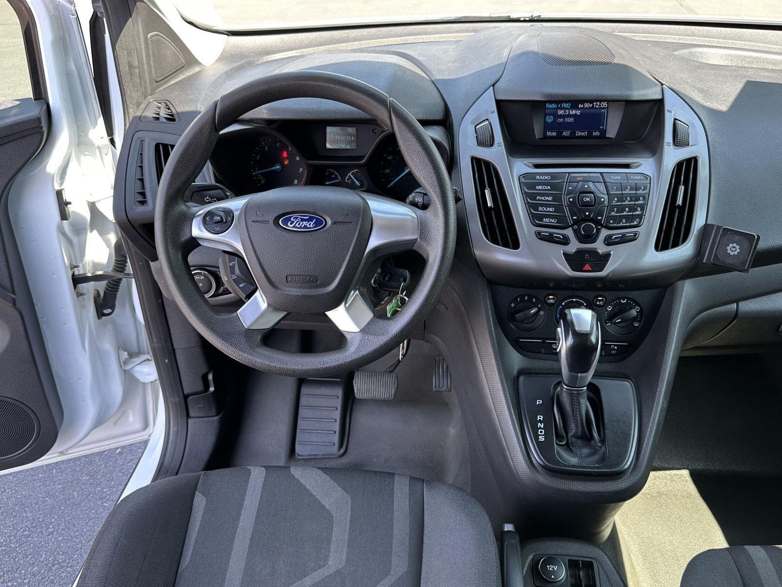 2015 Ford Transit Connect XLT - Photo 24