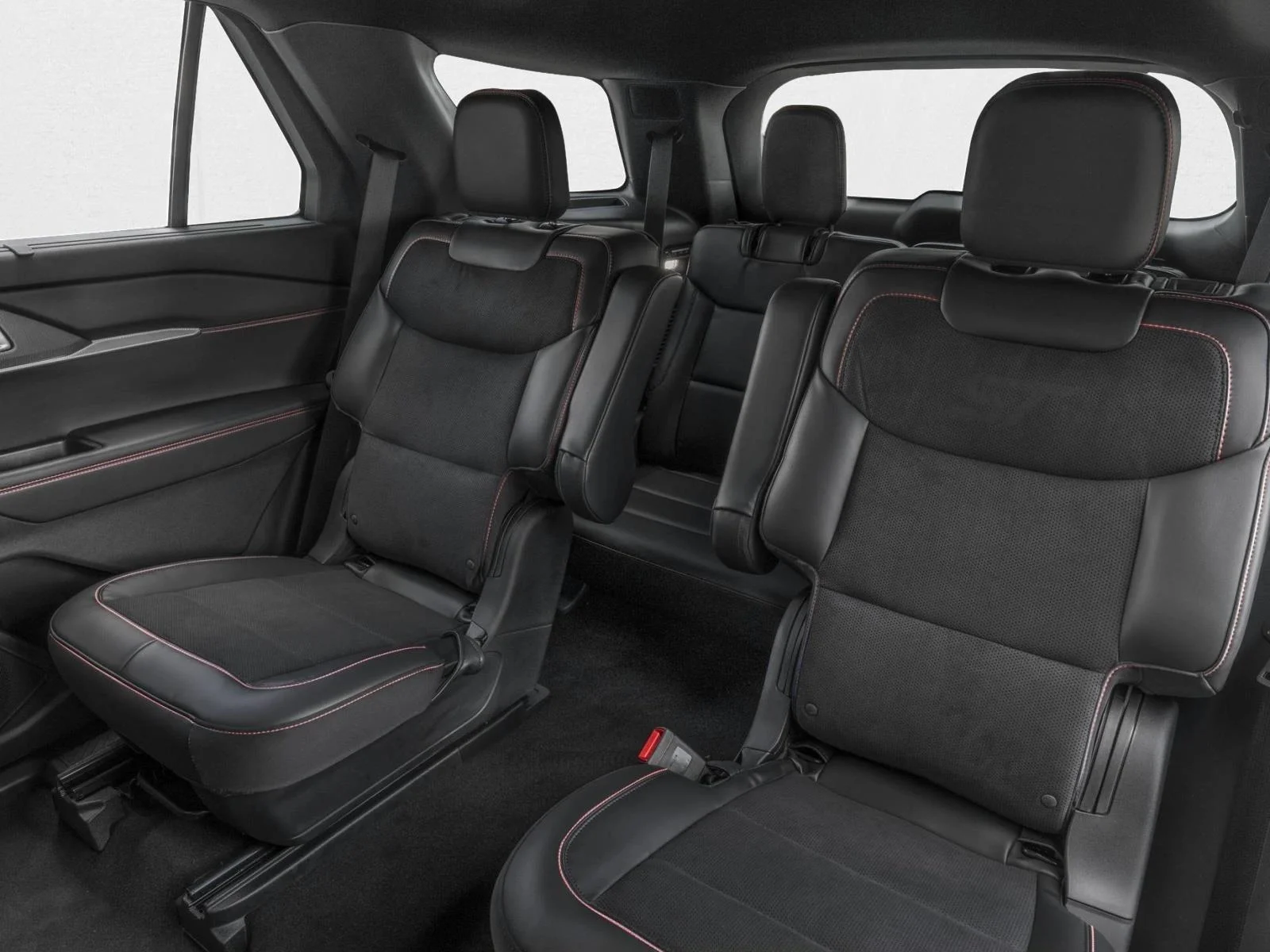 New 2027 Carbonized Gray Metallic Ford ST image 32