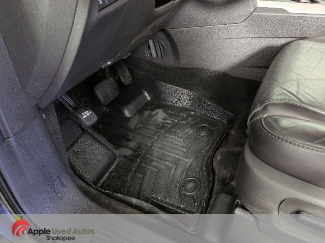 Used 2014 Black Ford XLT image 16