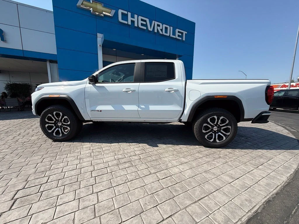 New 2026 Summit White GMC AT4 image 14