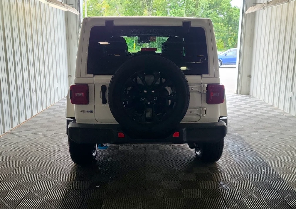 Used 2024 White Jeep Sahara 4xe image 7