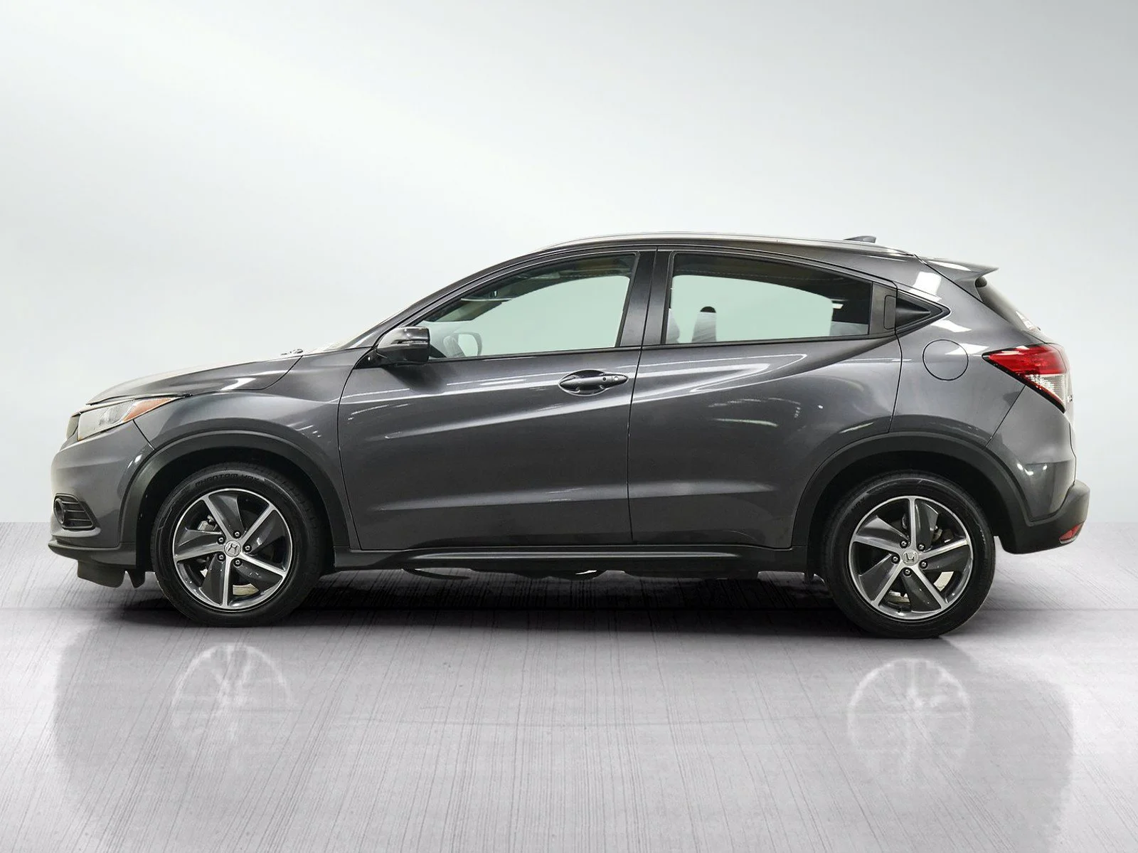 Used 2022 Honda HR-V EX with VIN 3CZRU6H52NM755311 for sale in Wayzata, Minnesota