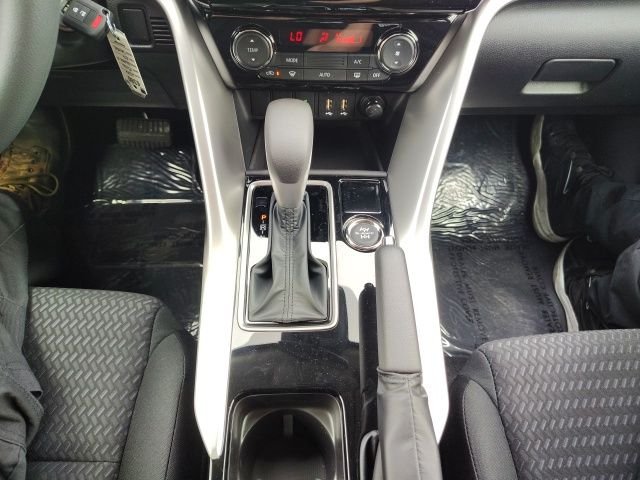 New 2026 Gray Mitsubishi ES image 21
