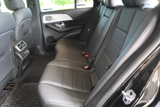 Used 2024 Black Mercedes-Benz GLE 450 image 20