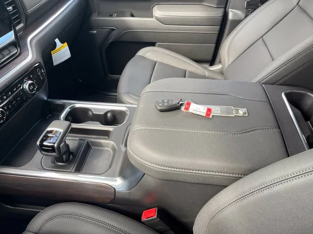 2026 GMC Sierra 1500 SLT - Photo 12