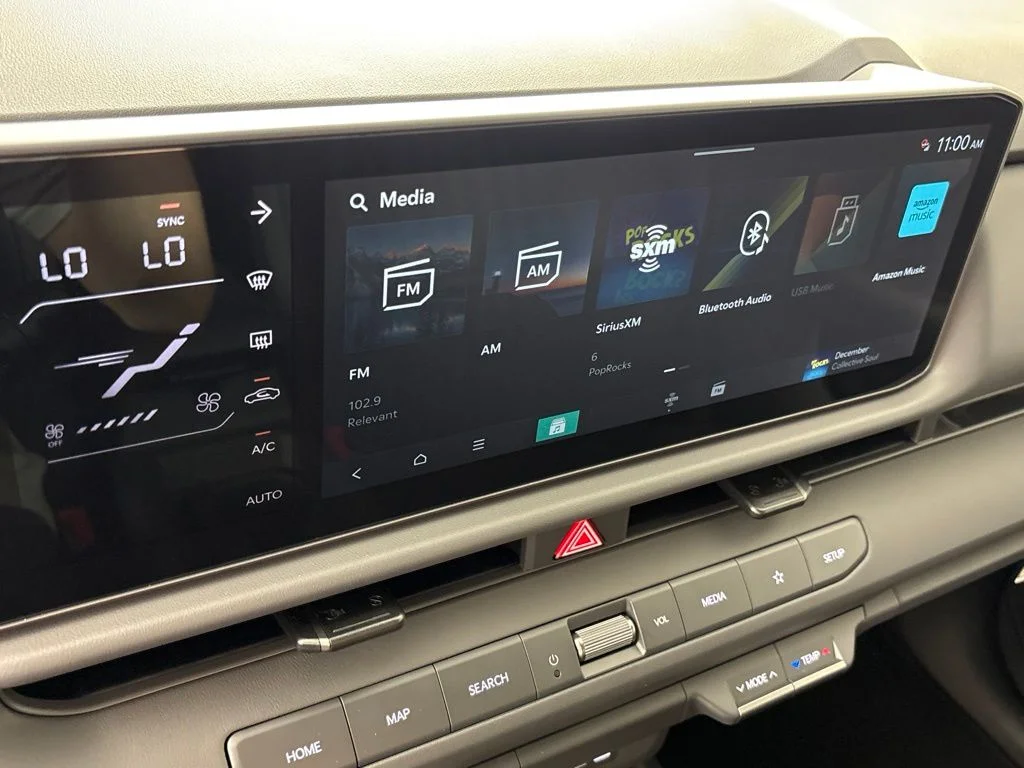 New 2027 Terrain Brown Kia X-Line S image 34