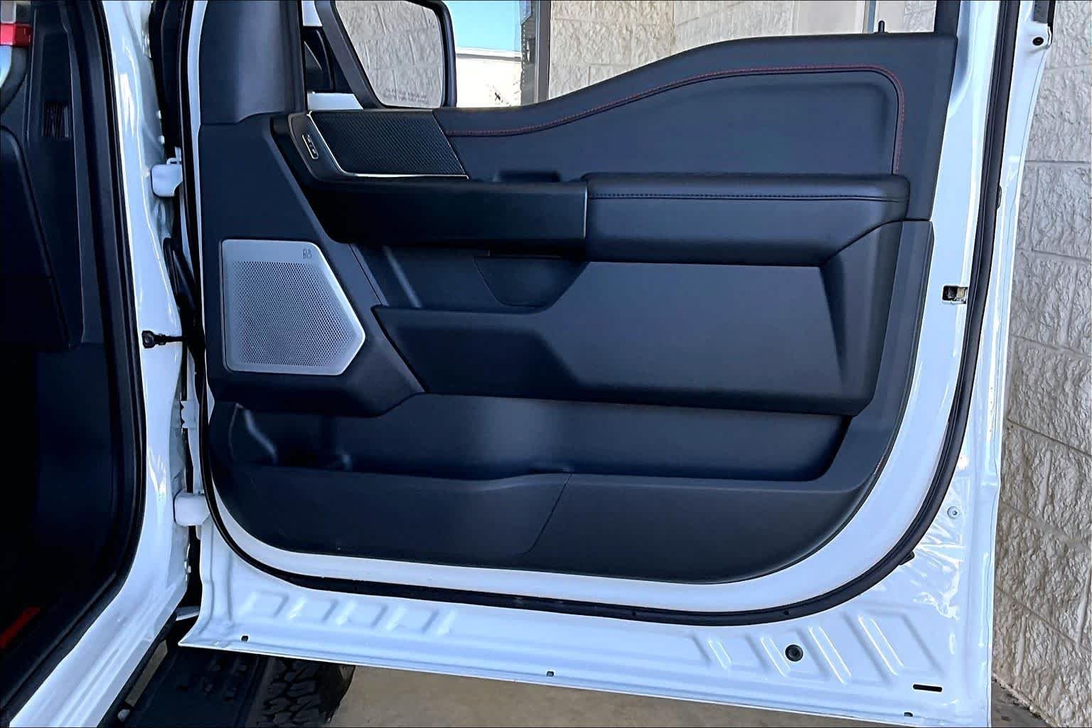 Used 2025 Oxford White Ford Raptor image 40