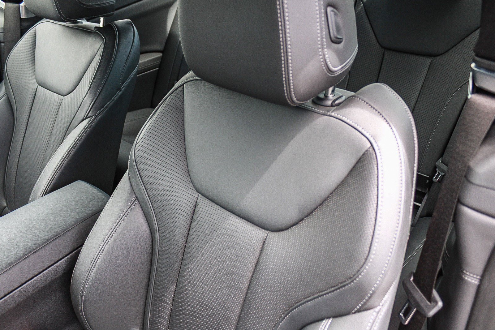 Used 2026 Alpine White BMW 430i image 26