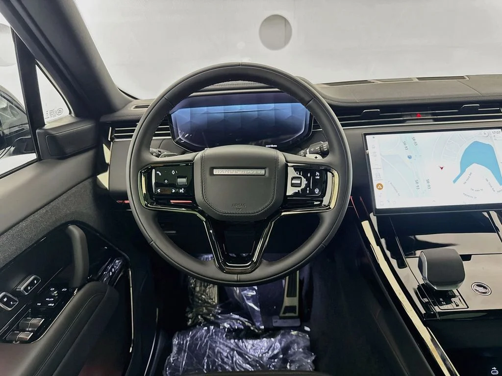 New 2026 Carpathian Grey Land Rover Dynamic SE image 23