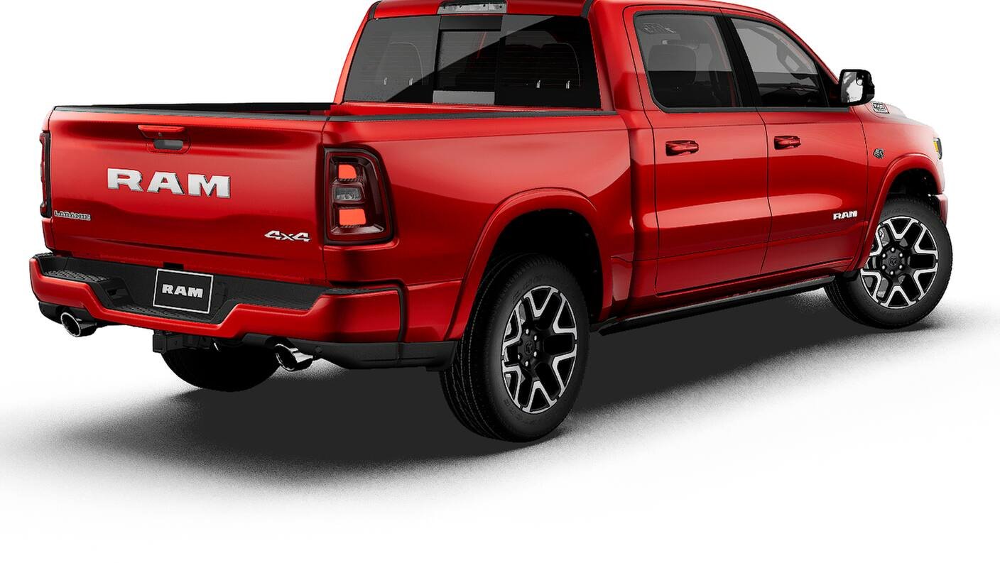 New 2027 Molten Red Pearl-Coat Exterior Paint RAM LARAMIE image 14