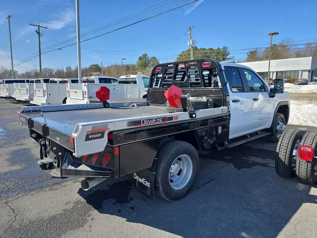 2026 GMC Sierra 3500HD Pro - Photo 6