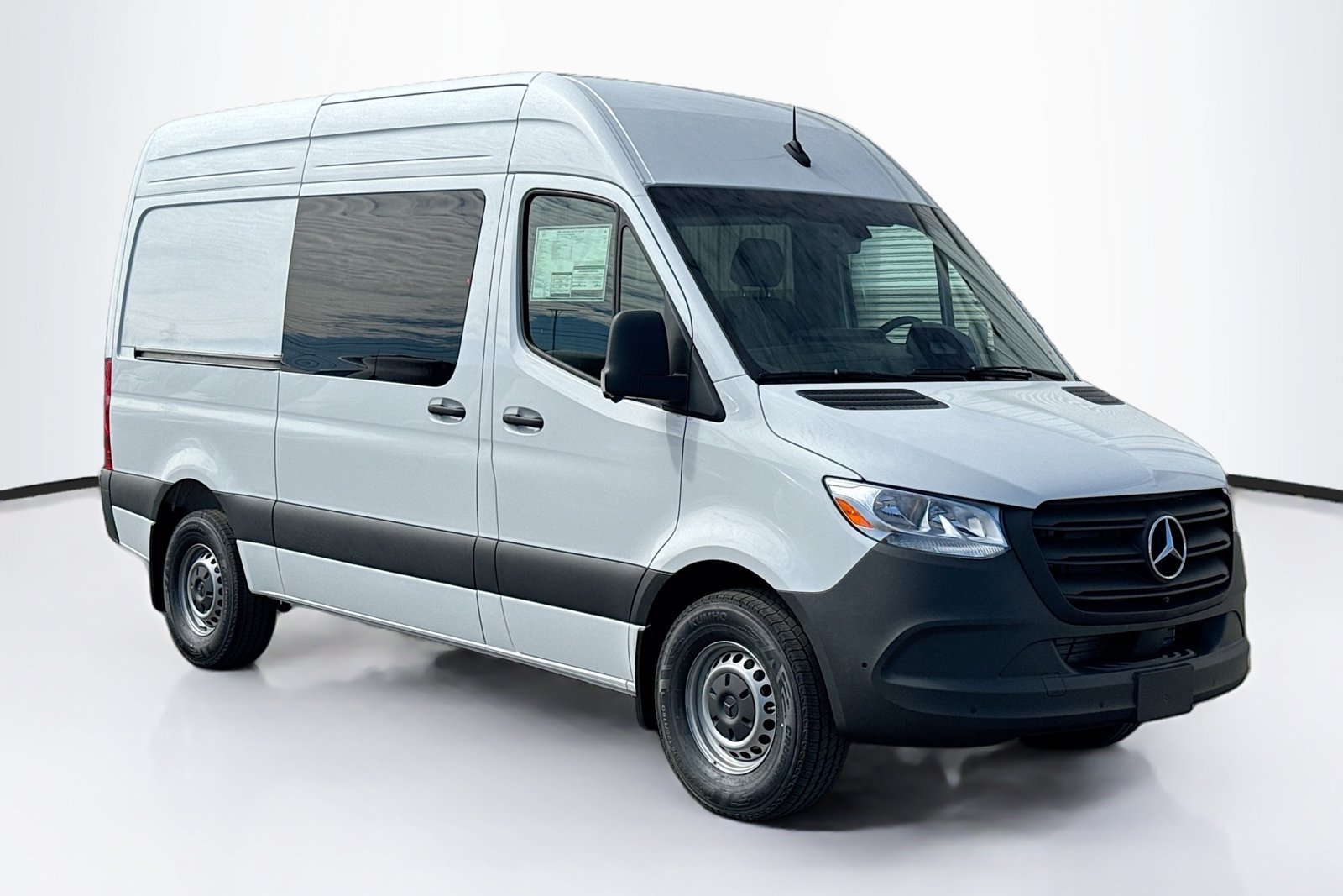 New 2026 Arctic White Mercedes-Benz  image 3