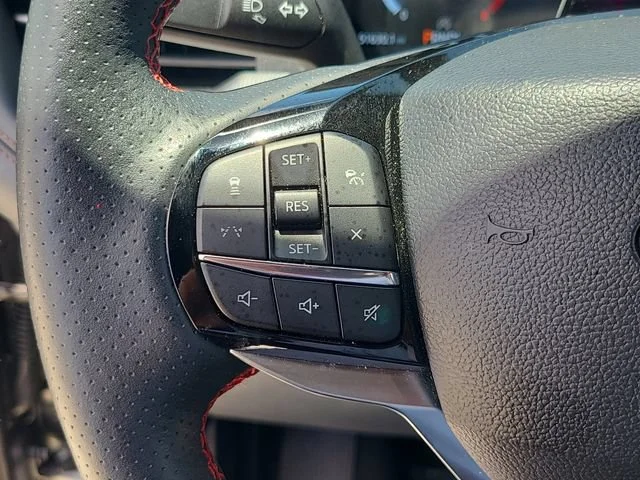 Used 2025 Gray Ford ST-Line image 29