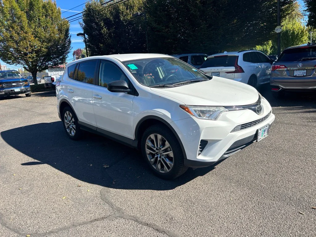 Used 2018 Super White Toyota LE image 2
