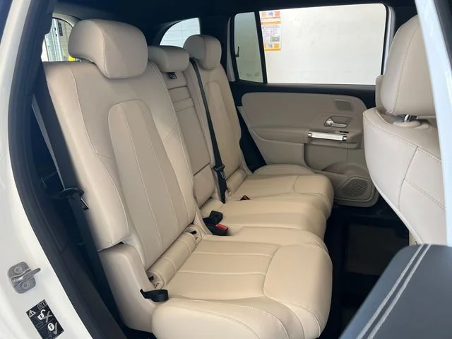 Used 2025 Polar White Mercedes-Benz 300 image 53