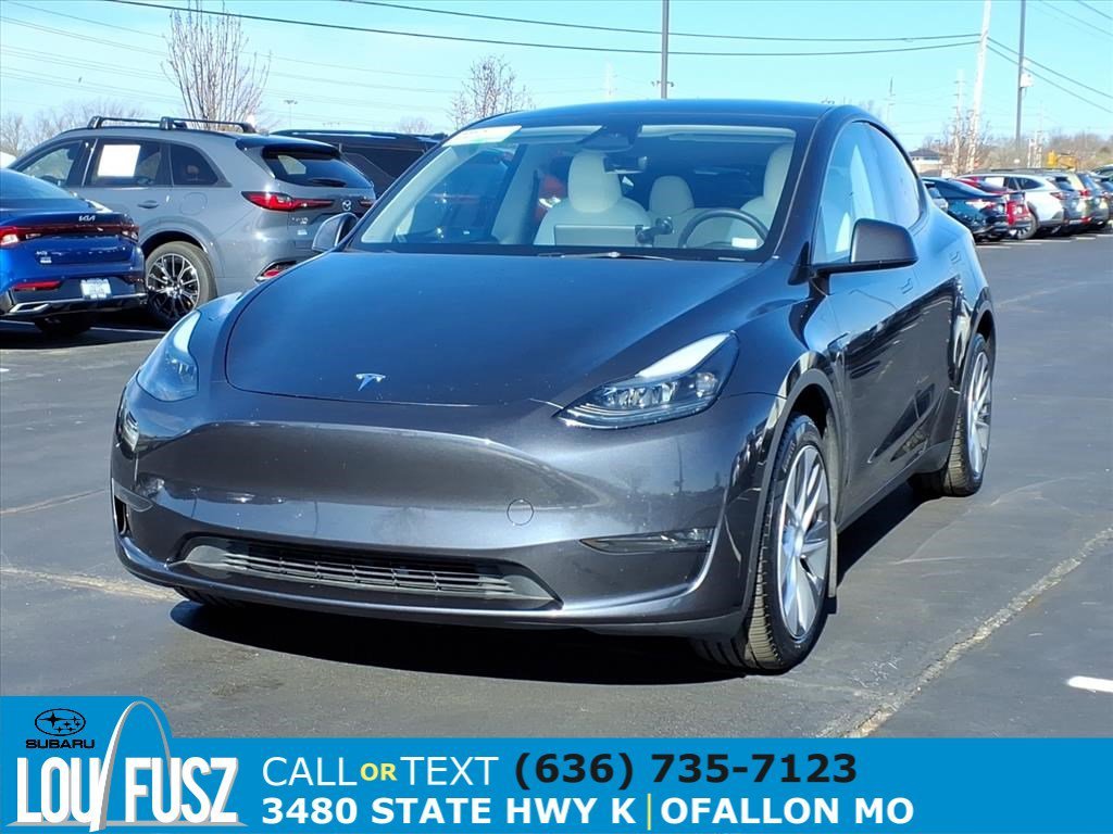 Used 2024 Tesla Model Y Long Range with VIN 7SAYGDEE0RA219761 for sale in O'Fallon, MO
