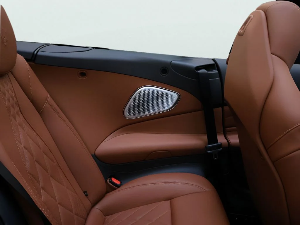 New 2026 Nero Assoluto Metallic Maserati Base image 19