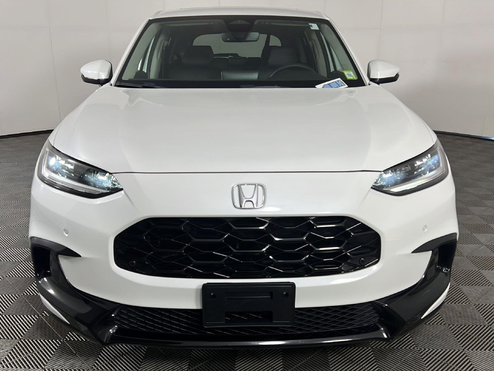 Used 2023 Platinum White Pearl Honda EX-L image 23