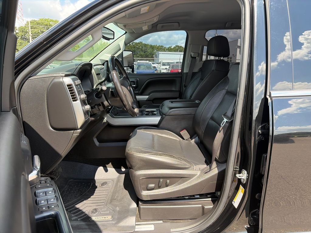 Used 2018 Black Chevrolet LTZ image 9