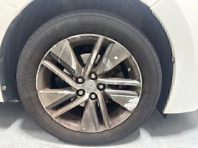 Used 2015 White Toyota LE ECO Plus image 4