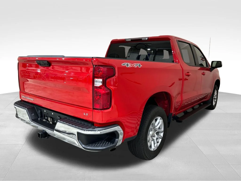 Used 2023 Red Chevrolet LT image 6