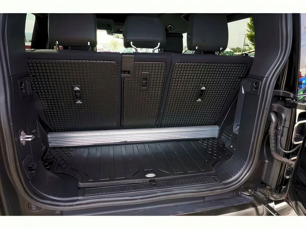 2021 Land Rover Defender X - Photo 37